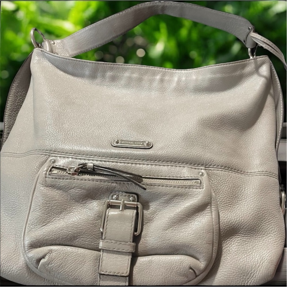 Michael Kors Pebbled Leather Hobo Shoulder Bag Light Gray Large Slouchy Purse - Picture 4 of 10